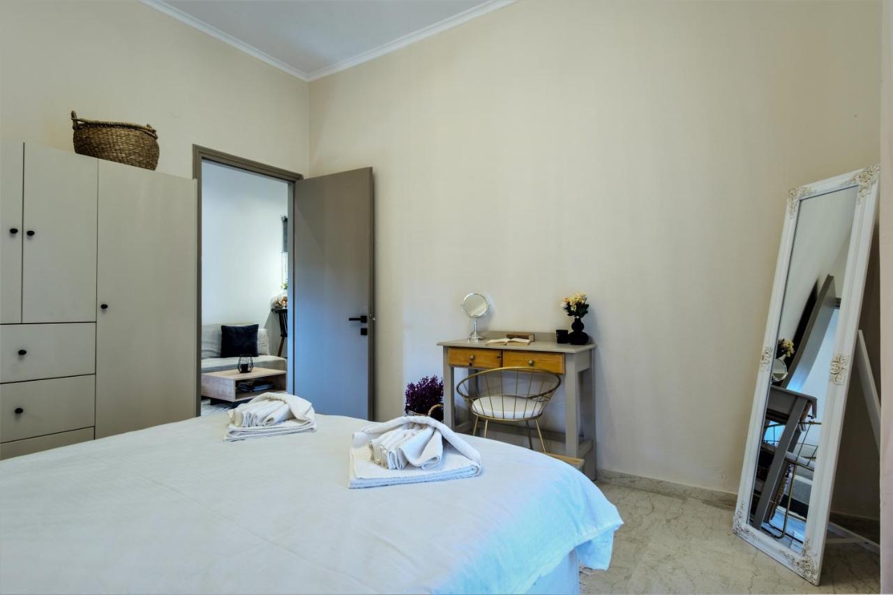 Villa Sandra Litheres Luaran gambar