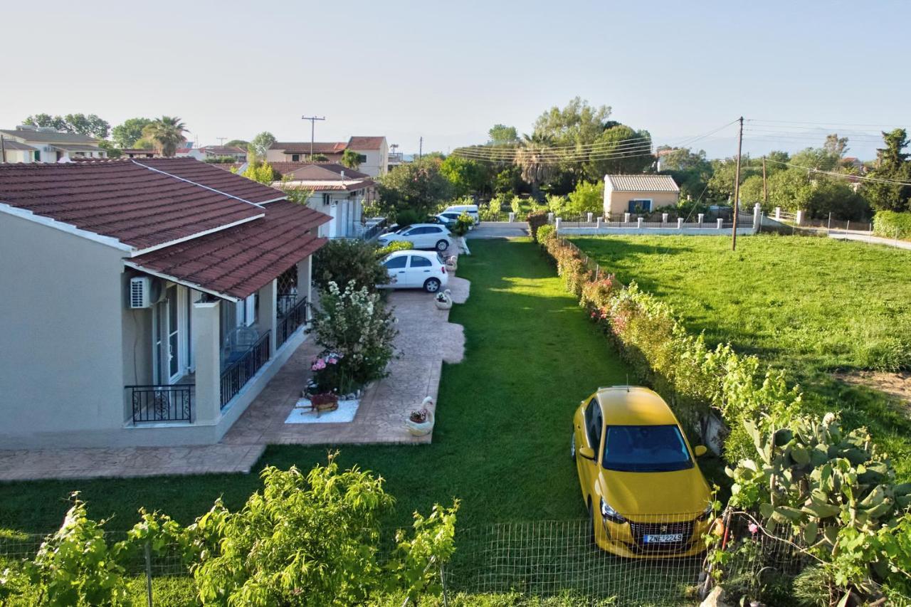 Villa Sandra Litheres Luaran gambar