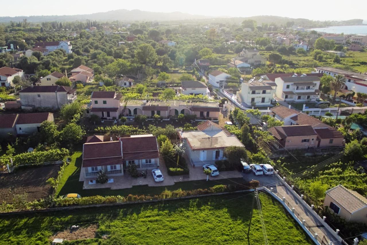 Villa Sandra Litheres Luaran gambar